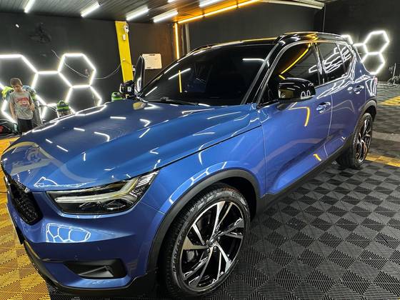 VOLVO XC40 2.0 T5 GASOLINA R-DESIGN AWD GEARTRONIC